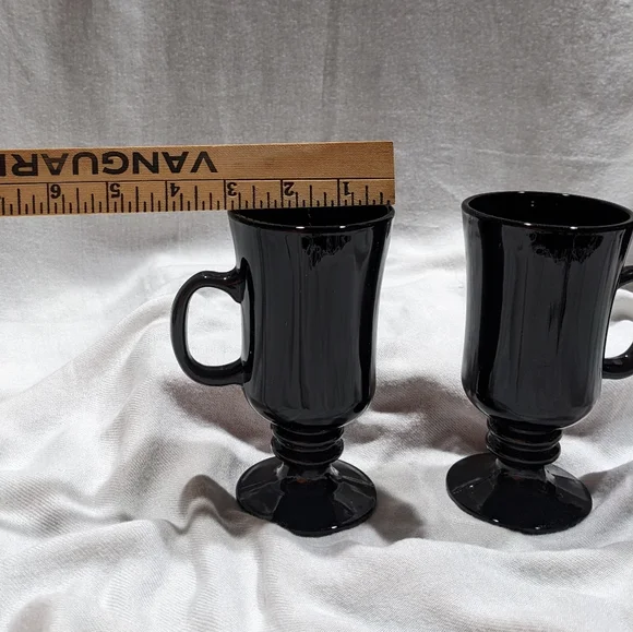 Black pedestal cups - Picture 7 of 8